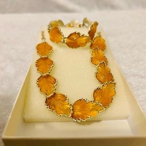 Vintage leaf bracelet and necklace jewelry set